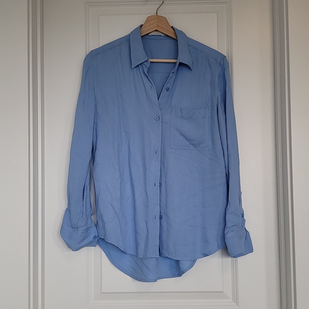 Aritzia button up